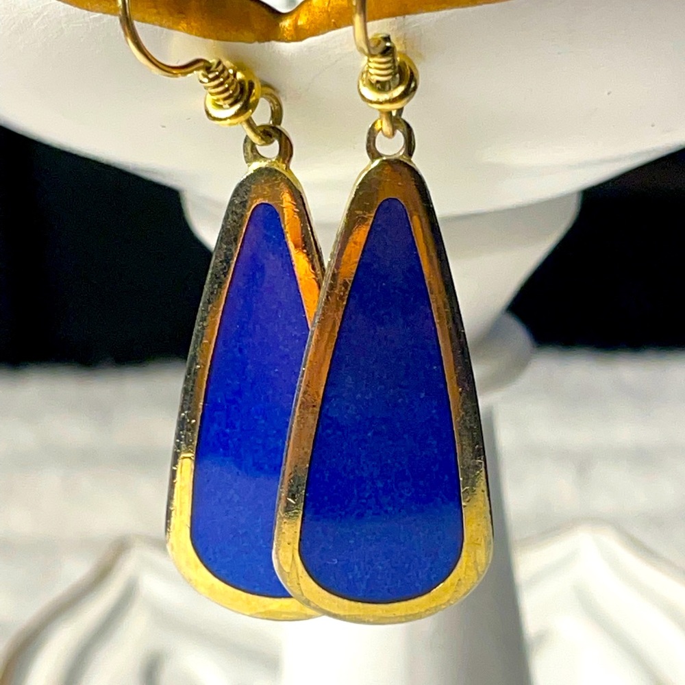 Royal blue teardrops